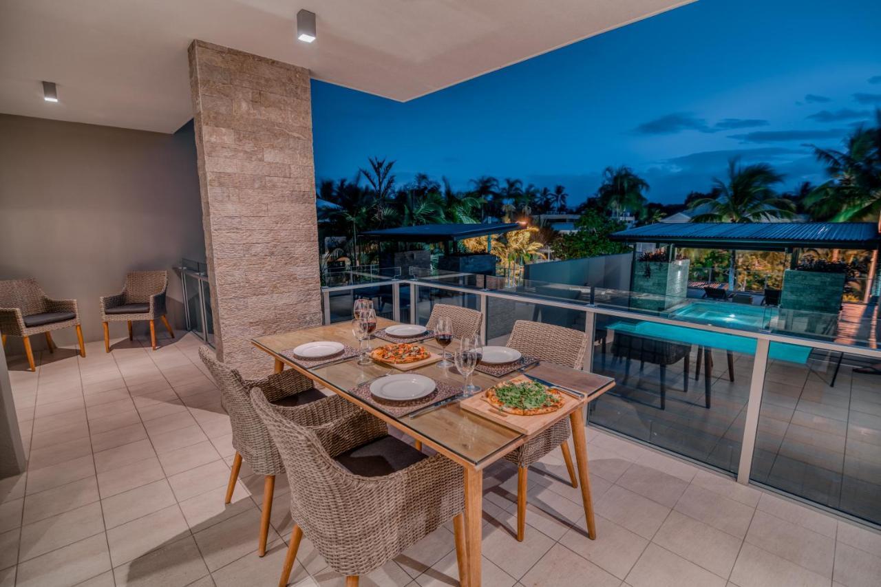 Coconut Grove Aparthotel Port Douglas Ngoại thất bức ảnh