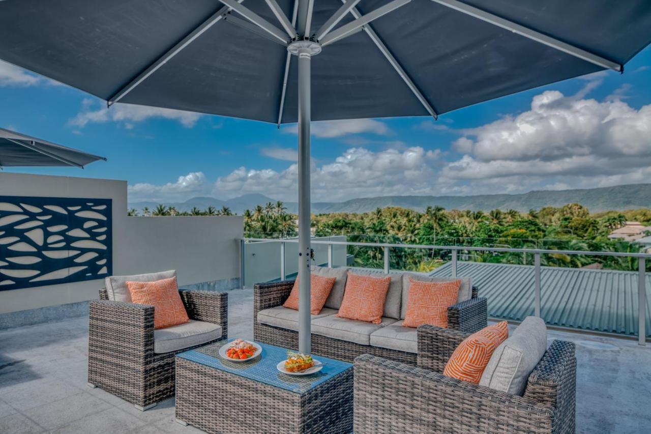 Coconut Grove Aparthotel Port Douglas Ngoại thất bức ảnh