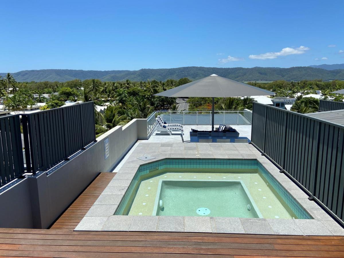 Coconut Grove Aparthotel Port Douglas Ngoại thất bức ảnh