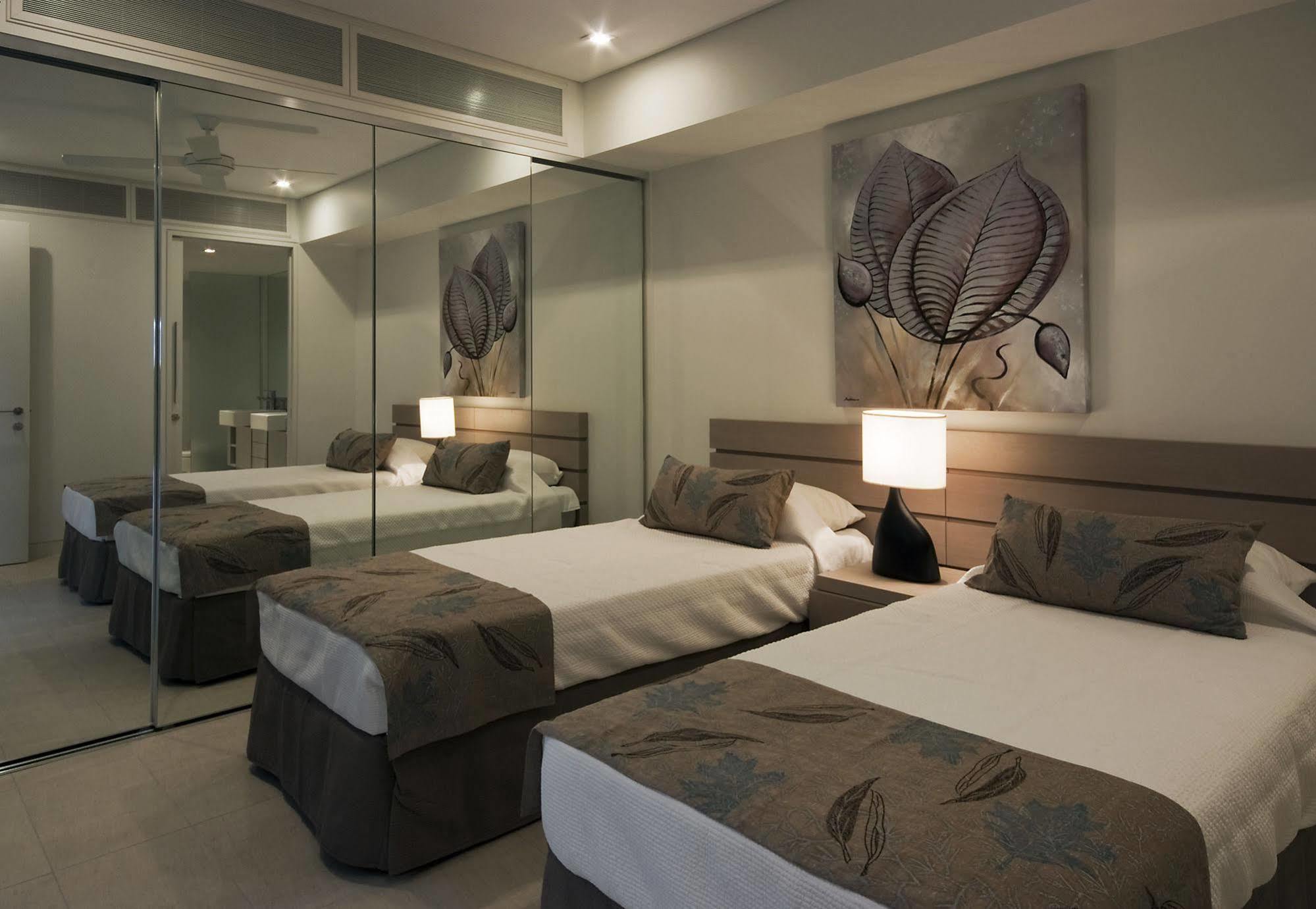 Coconut Grove Aparthotel Port Douglas Ngoại thất bức ảnh